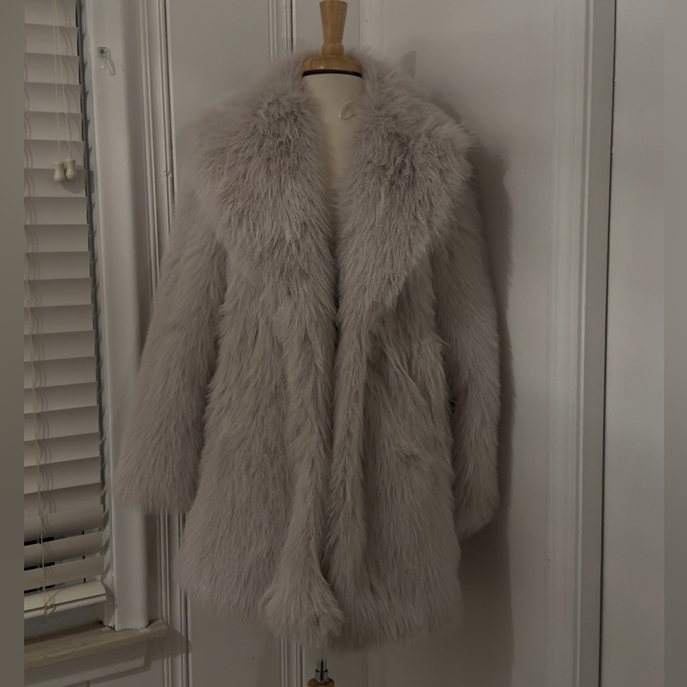 CREAM ZARA FUR COAT